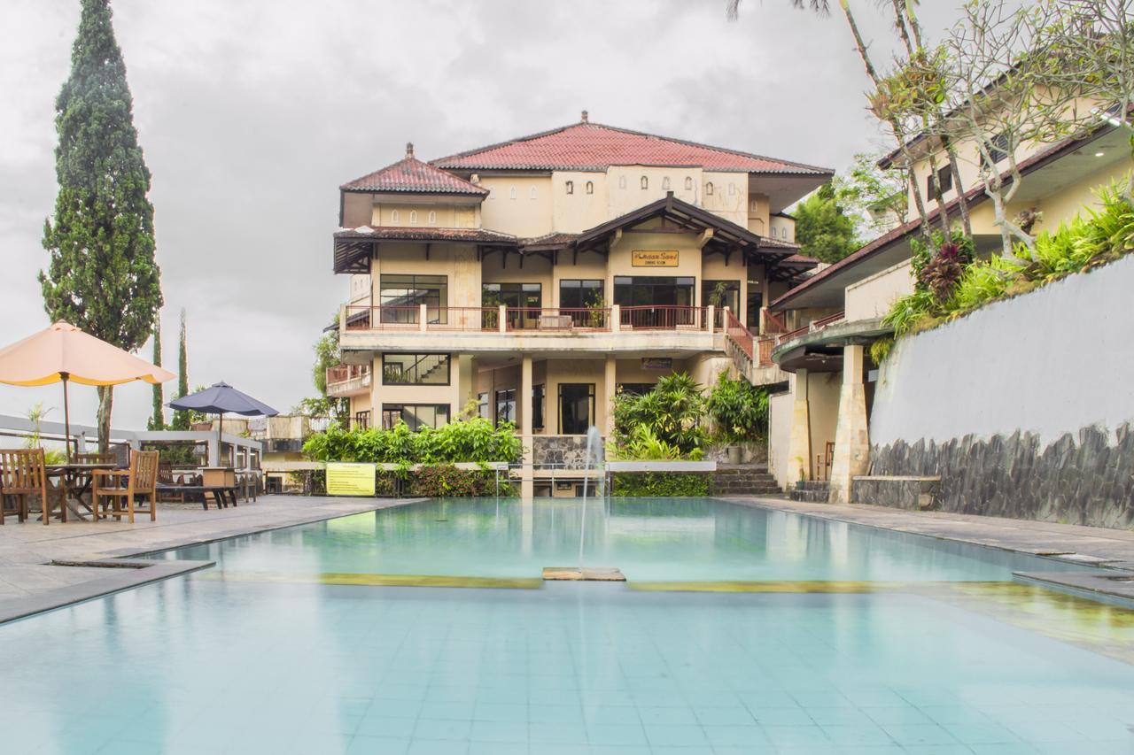 Foresta Inn Family Resort Prigen Luaran gambar