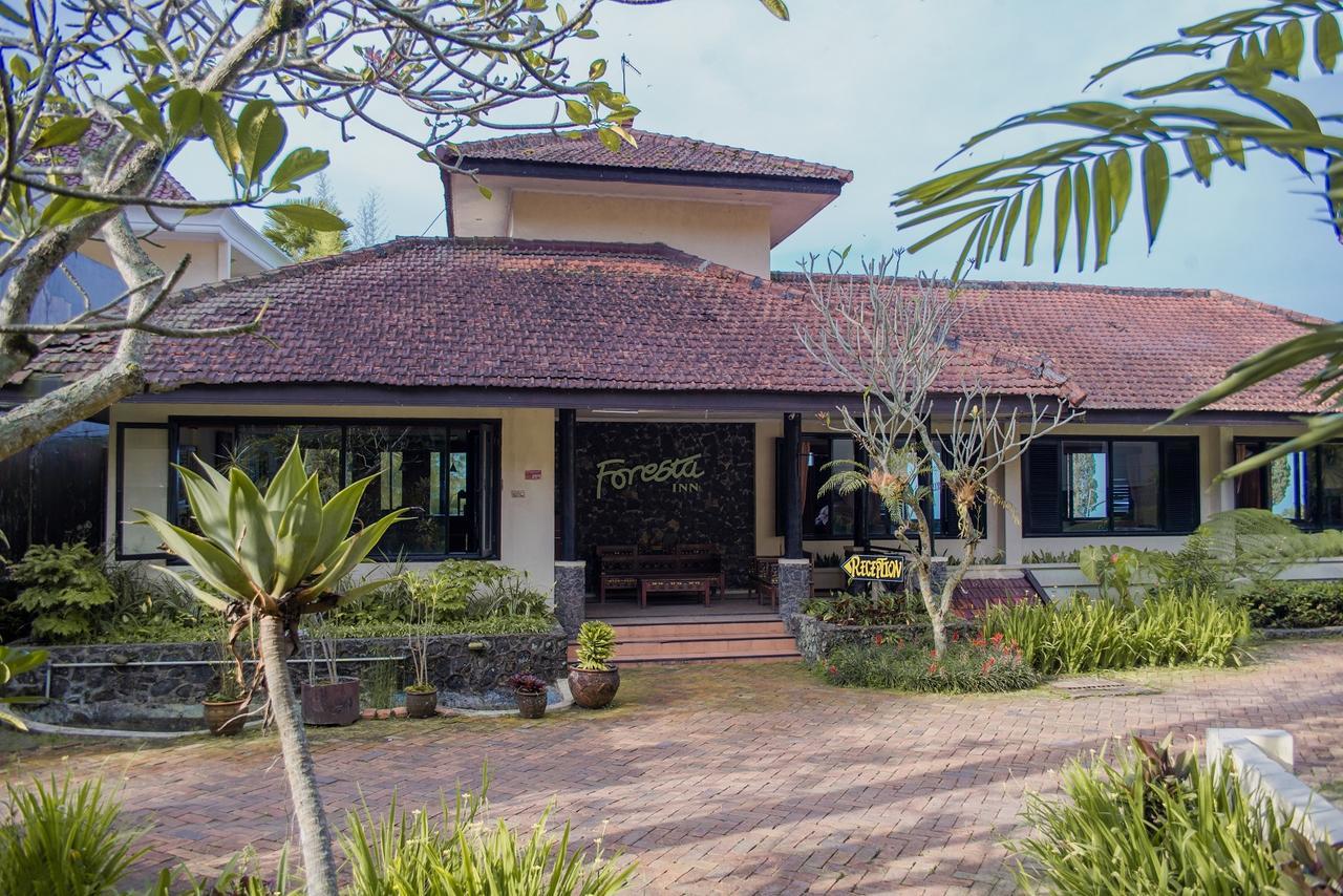 Foresta Inn Family Resort Prigen Luaran gambar